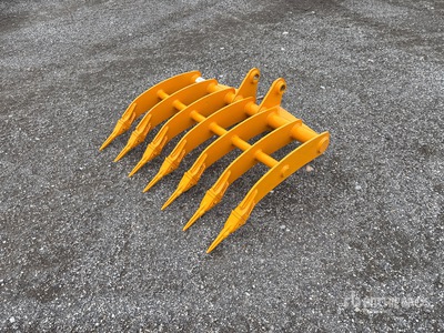 2026 GIYI 44 in Excavator Rake - Fits Cat 305 (Unused)