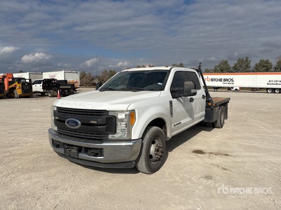 2017 Ford F-350 4x2 Crew Cab Camión Caja Abierta