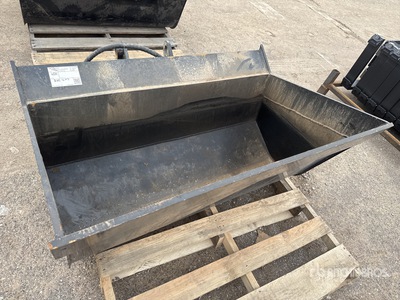 2026 GIYI GY-D7T Tilting エクスカベーター用バケット - Fits Cat 7-9 ton (Unused)