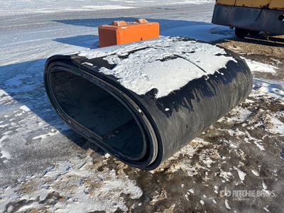 35 ft of 1-1/4 in x 71 in Rubber Matting ادوات صناعية متنوعة