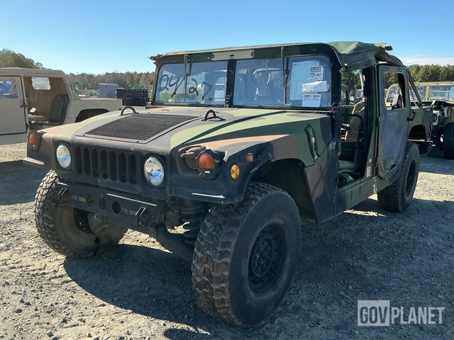 2012 AM General M1097R1 HMMWV 4 Door Soft Top w/Truck Body