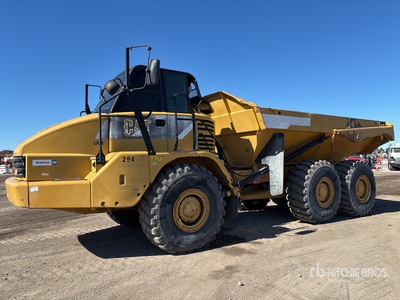 2013 Cat 725 Camion à benne articulé