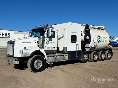 Foremost on 2016 Western Star 4900SA 8x6 شاحنة شفط و حفر