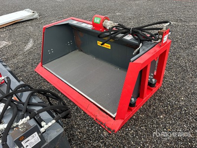 2024 Raytree RMVB78F 70 in Skid Steer Screening Bucket (Unused)