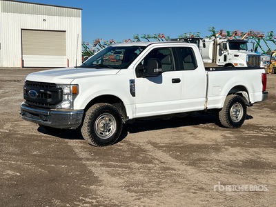 2022 Ford F-250 XL 4x2 Extended Cab Pickup
