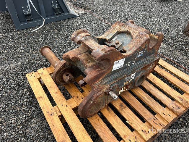 JRB Hydraulic Excavator Coupler | Ritchie Bros. Auctioneers