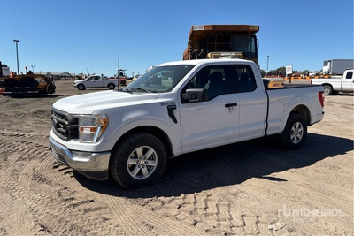 2022 Ford F-150 XL 4x2 Extended Cab Pickup