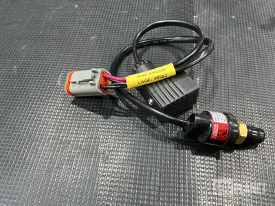 (25) Firetrace Aerospace 821720 Pressure Switches