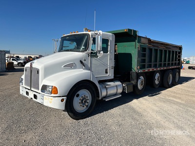 2006 Kenworth T300 10x4 Quad/A Dump Truck