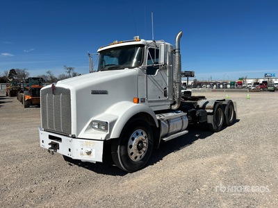2006 Kenworth T800 6x4 T/A Day Cab Truck Tractor
