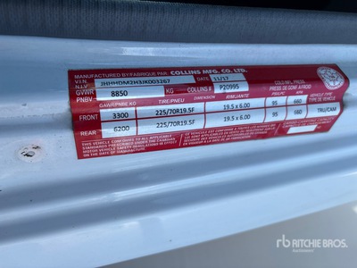 2018 Hino 710 Furgoneta caja cerrada