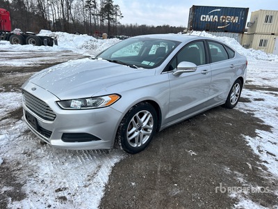 2016 Ford Fusion SE SE Automobile