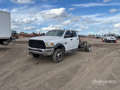 2013 Ram 5500 4x4 Crew Cab Cabine et châssis