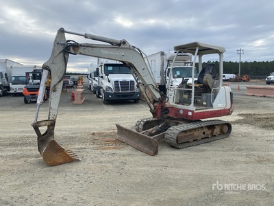 2007 Takeuchi TB135R Minikoparka