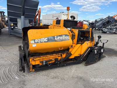 2015 LeeBoy 8515 Track Asphalt Paver