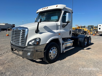 2018 Freightliner Cascadia 125 6x4 T/A Day Cab Truck Tractor