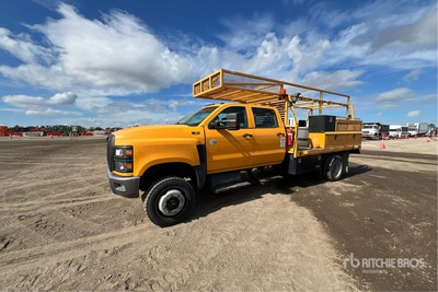 2019 International CV515 4x4 Crew Cab Camión Utilitario