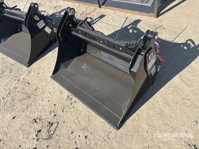 2026 GIYI GY-XKH39 39 in Multi-Purpose Mini Godet pour Skid Steer (Unused)