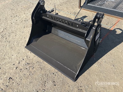 2026 GIYI GY-XKH39 39 in Multi-Purpose Mini Godet pour Skid Steer (Unused)