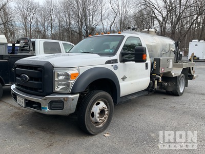 2016 Ford F-550 XL 4x2 Portable Toilets Vacuum Tanker Truck