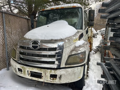 2014 Hino 268 Service Truck (Inoperable)