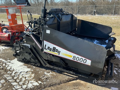 LeeBoy L8000T Track Finisseur pour asphalte