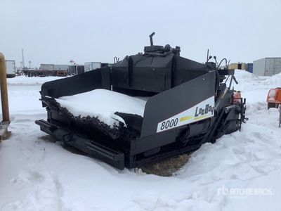 LeeBoy L8000T Track Asphalt Paver