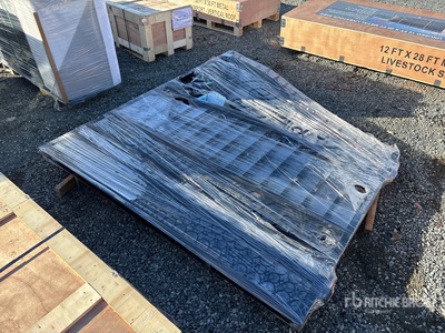 2026 Suihe NG-14Eu-1 14 ft x 8 ft Wrought Iron Bi-Parting Driveway Gate (Unused)