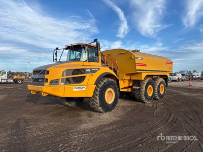 2021 Volvo A45G 9000 gal 6x6 Autocarro articolato trasporto acqua