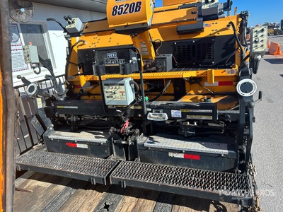 2020 LeeBoy 8520B Asphalt Paver