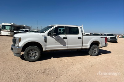 2018 Ford F-250 4x4 Crew Cab Pick Up