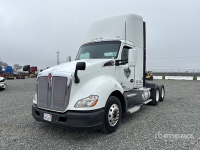 2015 Kenworth T680 6x4 T/A Dagcabine Trekker