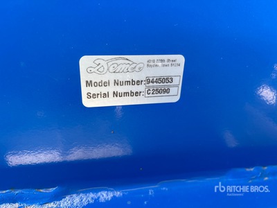 Demco 1050 S/A Grain Cart