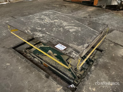 Quantity of Bishamon Portable Hydraulic Lift