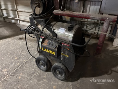 Landa HOT2-15024D Pressure Washer