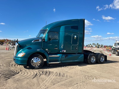 2020 Kenworth T680 6x4 T/A Sleeper Truck Tractor