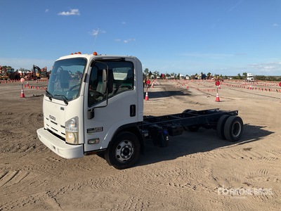 2014 Isuzu NPR 4x2 Cab and Chassis