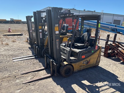 2017 Cat ET4000 3940 lb Electric Forklift