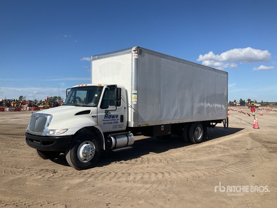 2018 International 4300 4x2 Van Truck