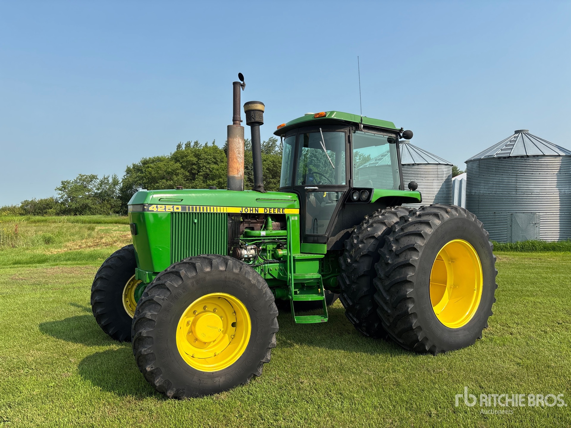 1988 John Deere 4250 4WD Tractor