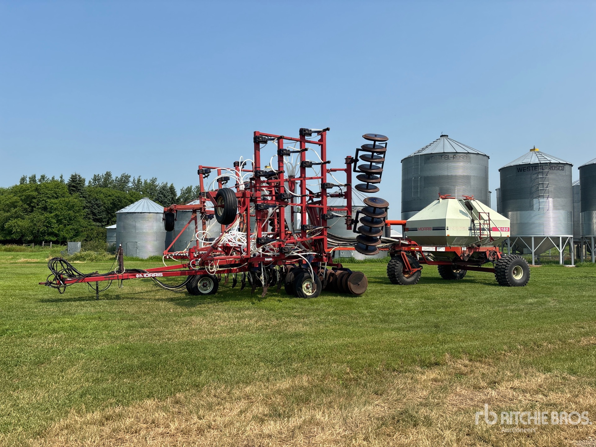 Morris 34 ft Air Drill