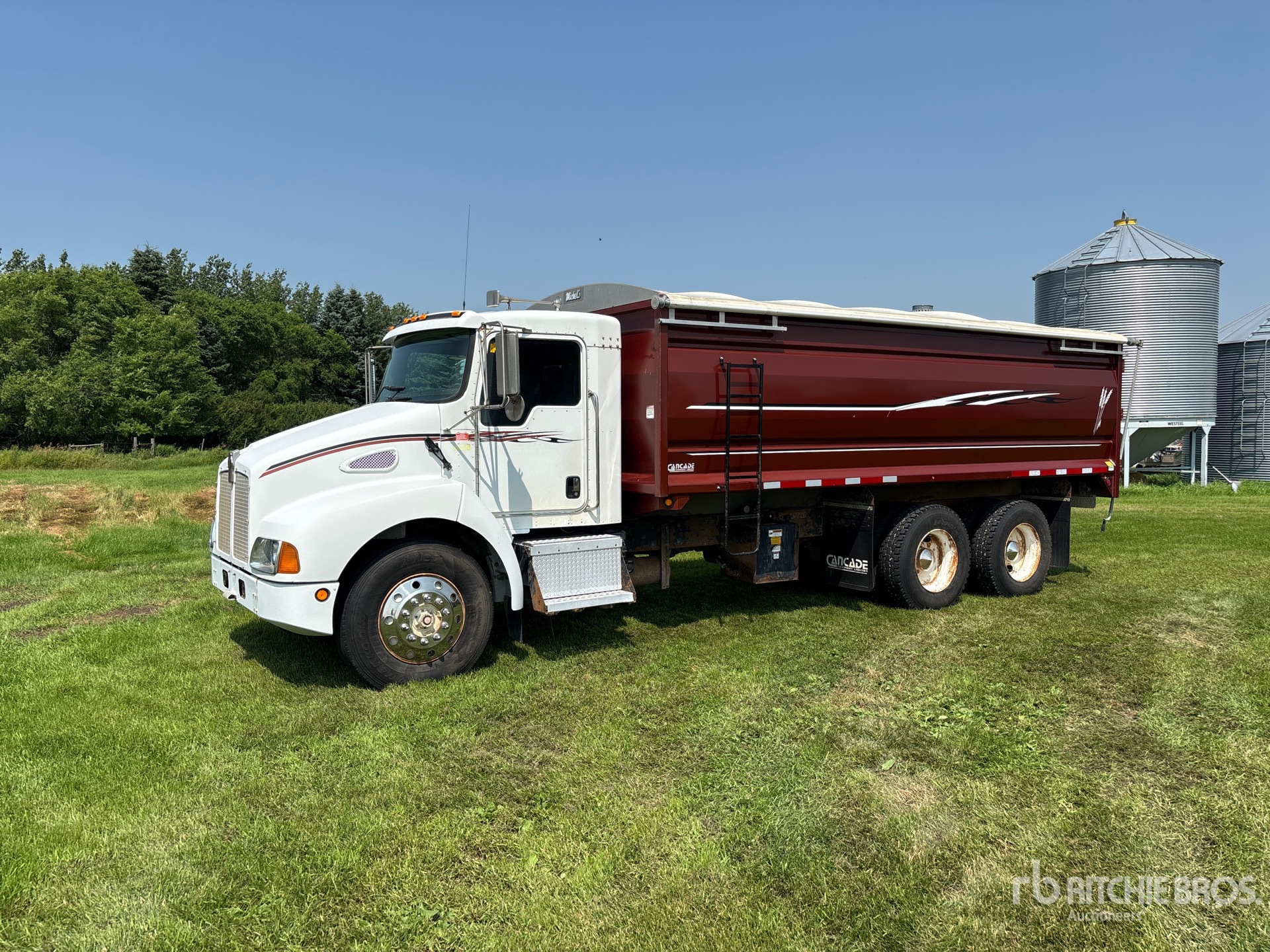2004 Kenworth T300 Grain Truck
