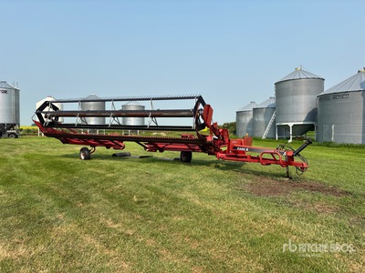 Case IH 8220 20 ft Pull Type Swather Schwadleger