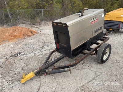 2017 Lincoln Electric Vantage 300 300 A Mobile MIG Engine Driven Welder