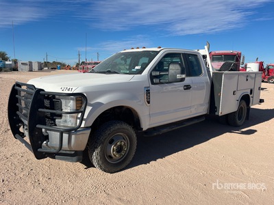 2019 Ford F-350 XL 4x4 Extended Cab Service Truck