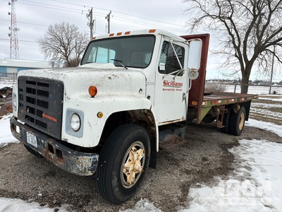 1995 International 4700 4x2 Flatbed Truck