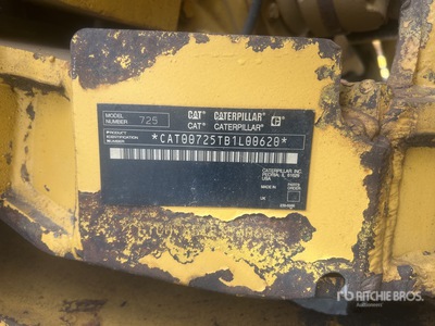 Cat 725 Articulated Dump Truck