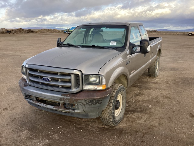 2004 Ford F-350 XL Super Duty 4x4 Pickup