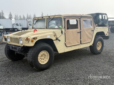 AM General M1097R1 HMMWV 4 Door Soft Top w/Truck Body