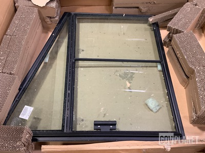 Terex 42544312 Vehicular Window